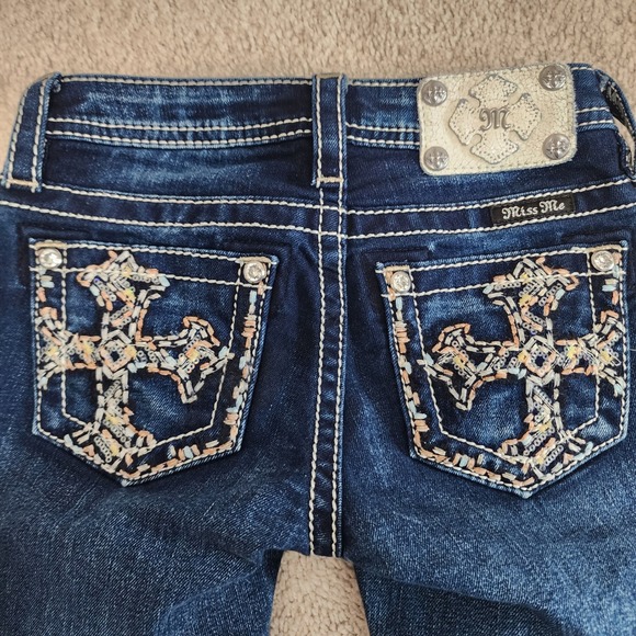 Miss Me Kids Girls Dark Wash Denim Capri Jeans Embellished Pockets Size 8 - Picture 5 of 5